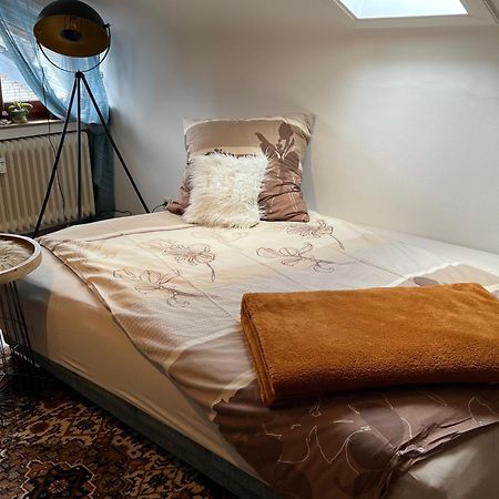 מירבוש Gemuetliches Apartment Fuer Messe, Job & Kurzurlaub Im Gruenen, Naehe Duesseldorf מראה חיצוני תמונה