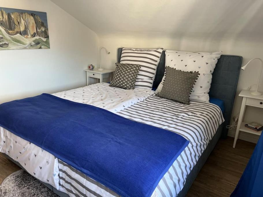 מירבוש Gemuetliches Apartment Fuer Messe, Job & Kurzurlaub Im Gruenen, Naehe Duesseldorf מראה חיצוני תמונה